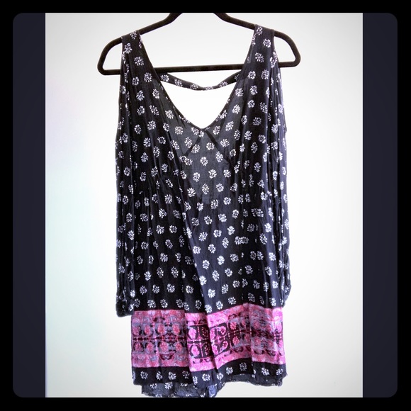 Cold Shoulder Open Back Dress - Picture 1 of 2